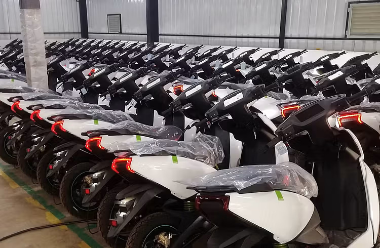 Ather Energy Set to Disrupt EV Market with BaaS, Affordable Scooters & Massive Retail Expansion