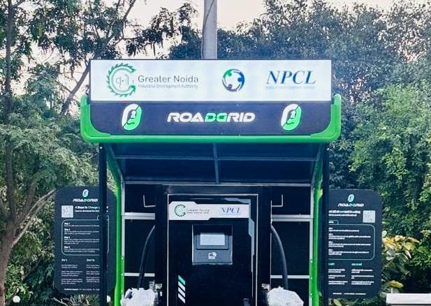 High-speed EV charging at UP International Trade Show: NPCL and GNIDA establish 3 new charging stations 