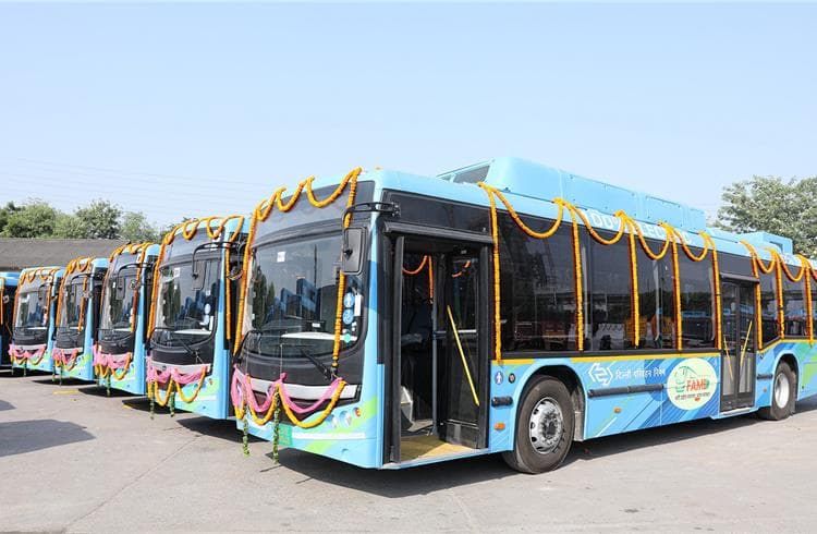 Delhi receives 400 Starbus EVs from Tata Motors