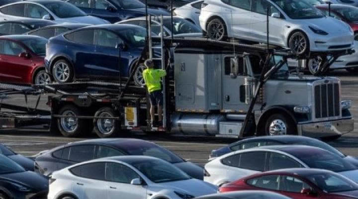 Lithium iron phosphate with nickel and cobalt can bridge the battery gap