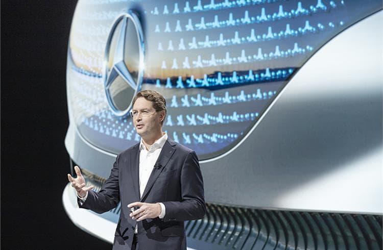 Mercedes will introduce CLA small electric cars with 30-35% greater driving range