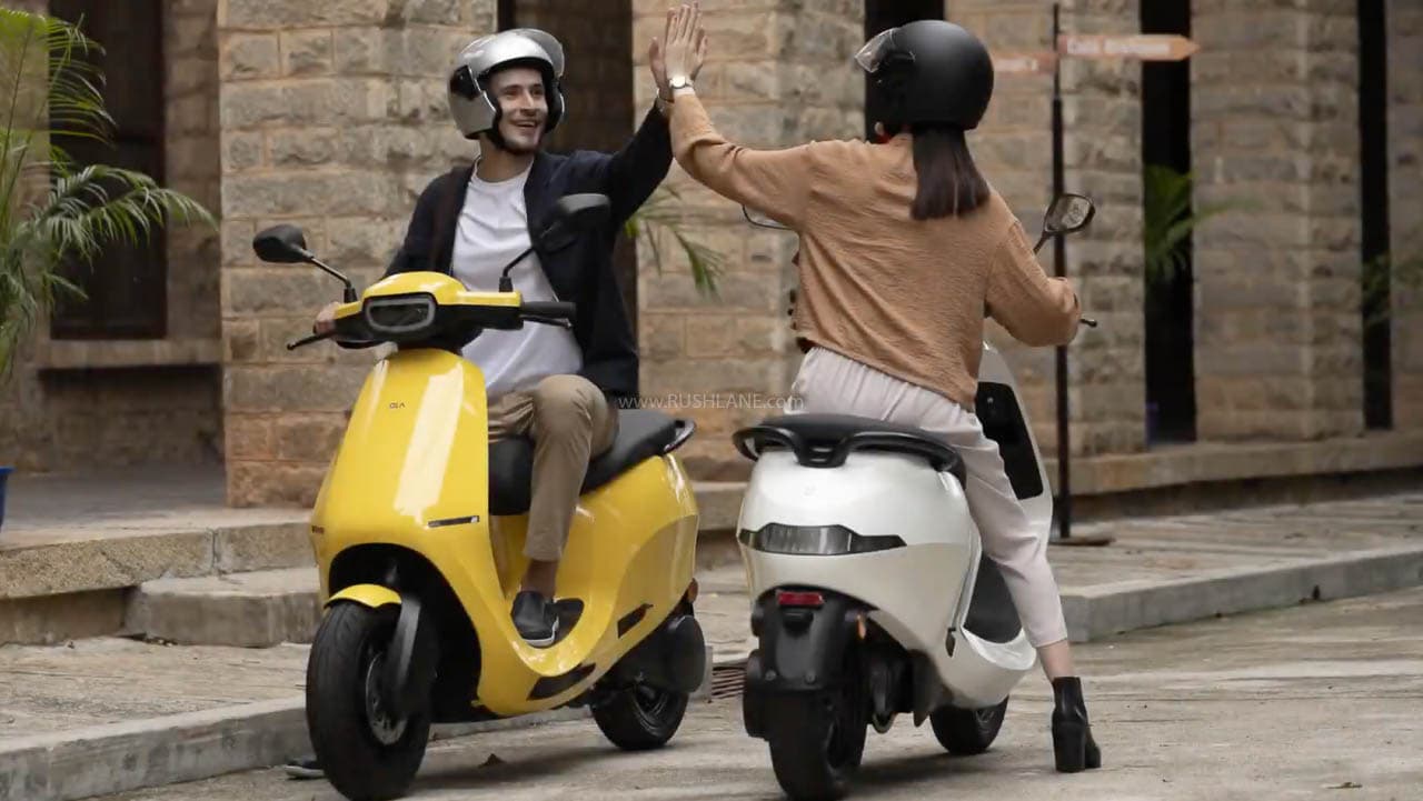 Ola E-scooters sales touch 20,000 consecutively for the second month.-img