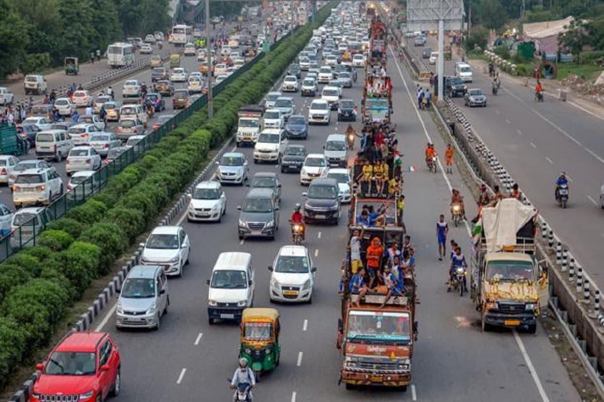 No more ICE 2-wheelers in Delhi? Report